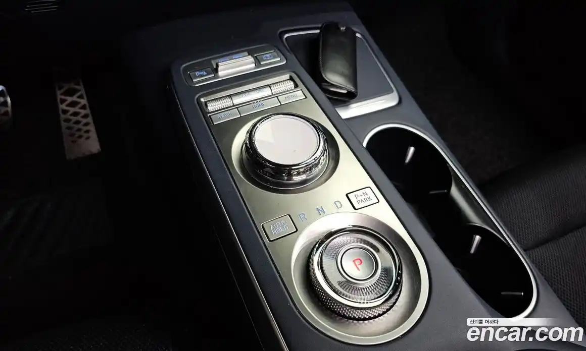 Genesis GV70 2021 2.5 Автомат в Москве № 419101, фото 8