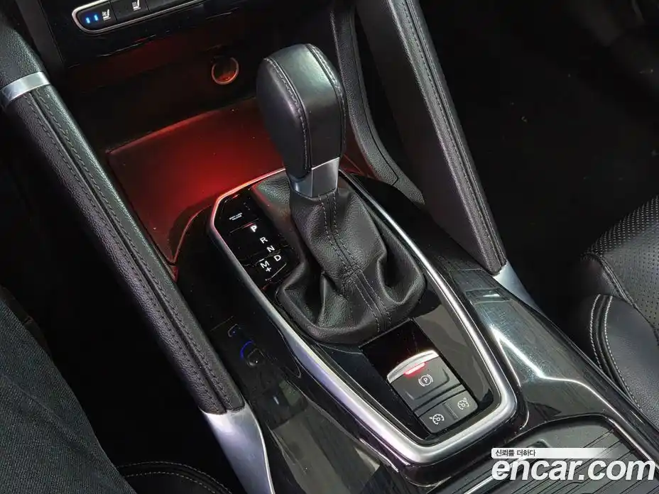 Renault QM6 2017 2.0 Автомат в Москве № 423926, фото 13