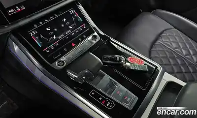 Audi Q8 2021 3.0 Автомат в Москве № 428734, миниатюра 9