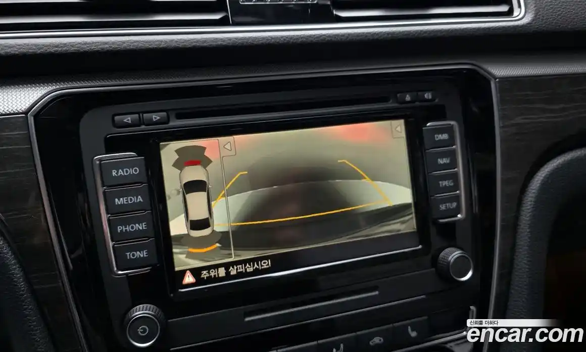 Volkswagen Passat 2018 2.0 Автомат в Москве № 431730, фото 14