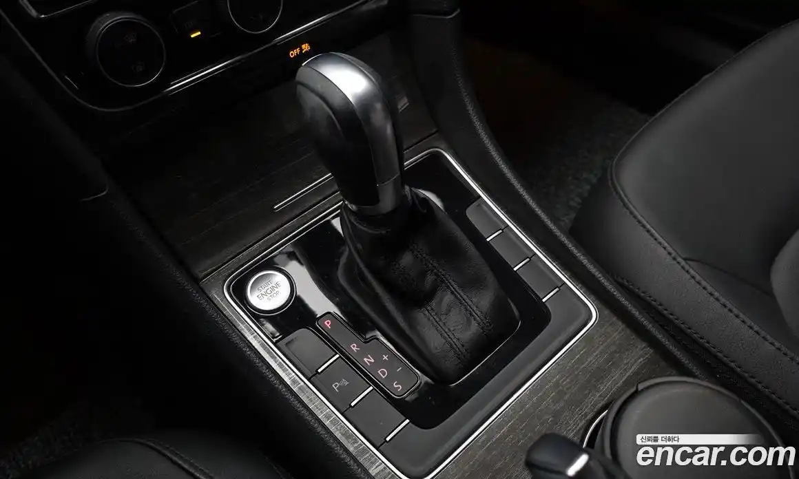 Volkswagen Passat 2018 2.0 Автомат в Москве № 431730, фото 9