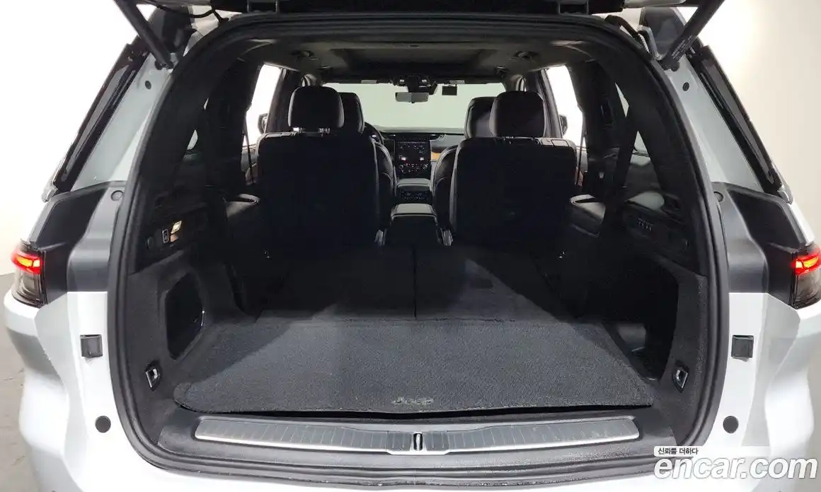 Jeep Cherokee 2021 3.6 Автомат в Москве № 432666, фото 20