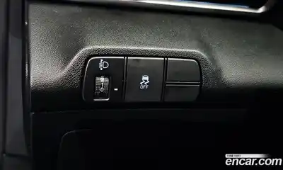 Hyundai Avante 2024 1.6 Автомат в Москве № 44299, миниатюра 9