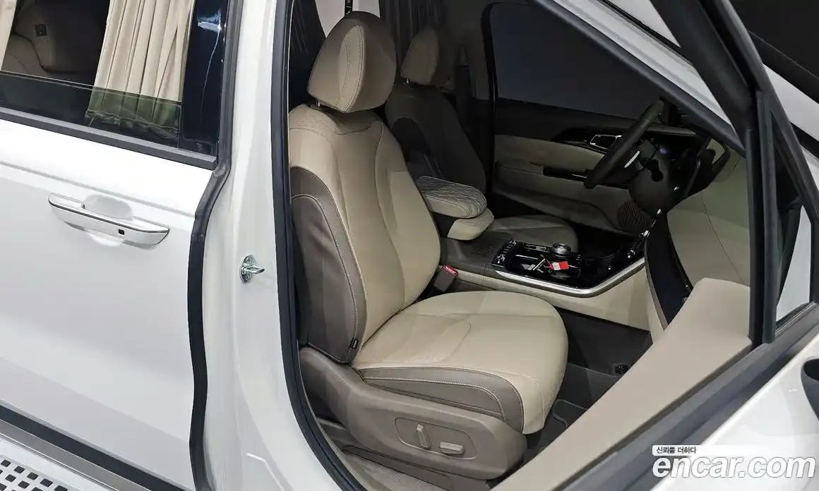 Kia Canival 2023 3.5 Автомат в Москве № 451298, фото 12