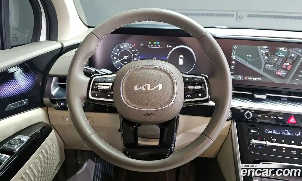 Kia Canival 2023 3.5 Автомат в Москве № 451298, фото 13