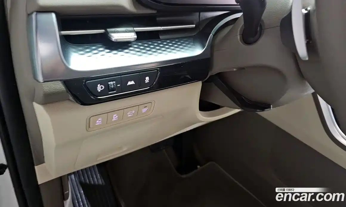 Kia Canival 2023 3.5 Автомат в Москве № 451298, фото 14