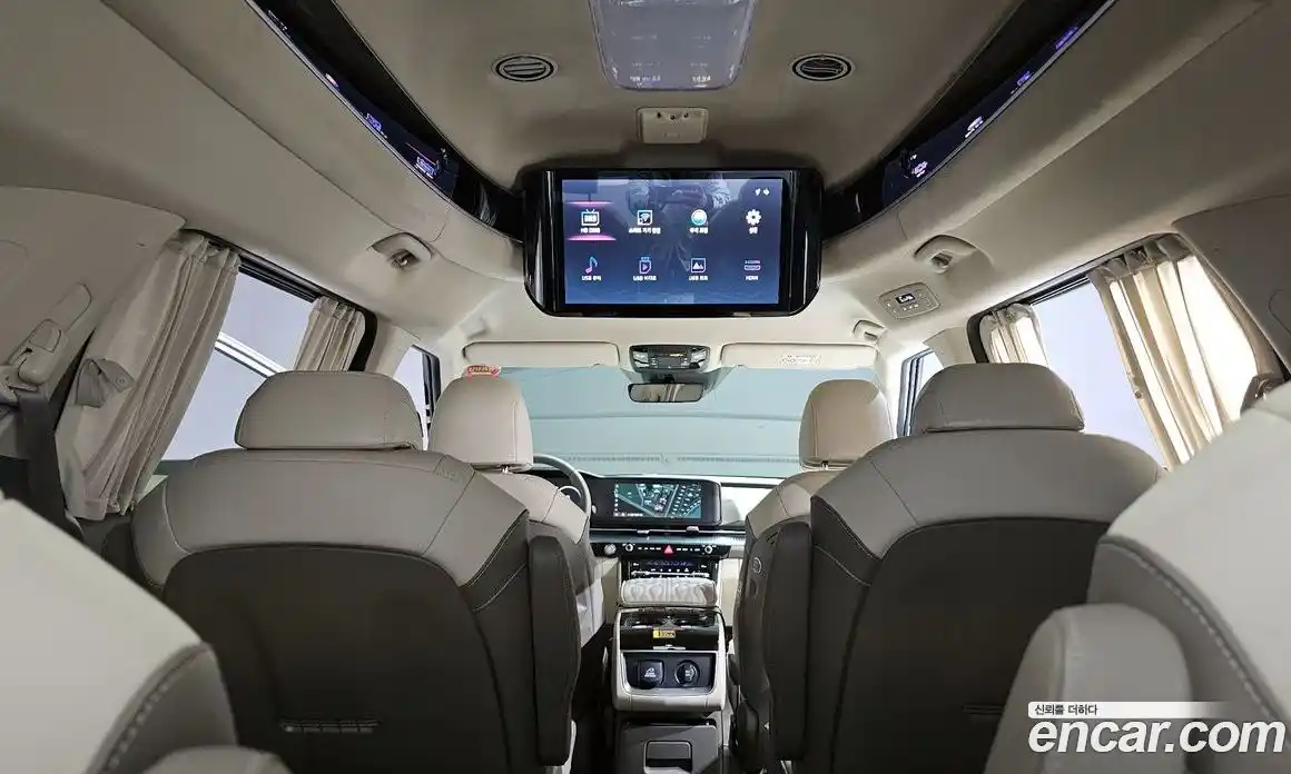 Kia Canival 2023 3.5 Автомат в Москве № 451298, фото 20