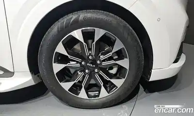 Kia Canival 2023 3.5 Автомат в Москве № 451298, миниатюра 5