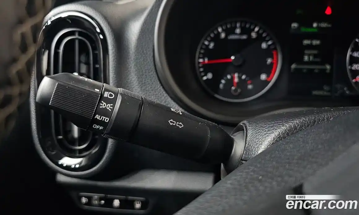 Kia Morning 2023 1.0 Автомат в Москве № 452480, фото 18