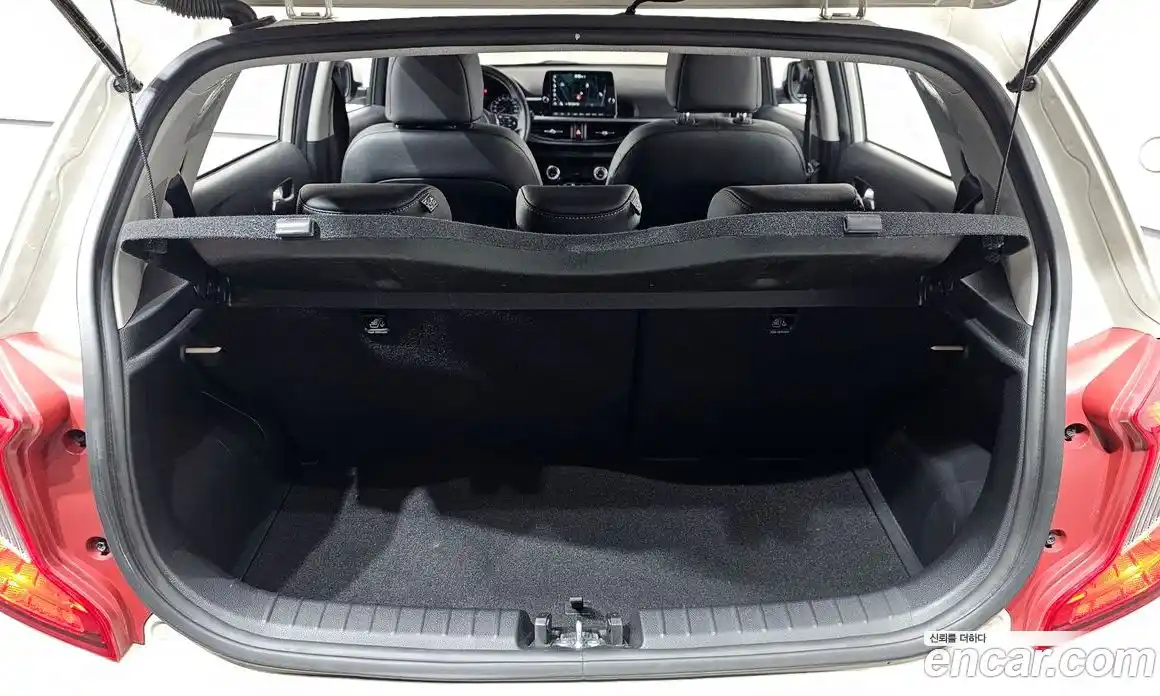 Kia Morning 2023 1.0 Автомат в Москве № 452480, фото 20