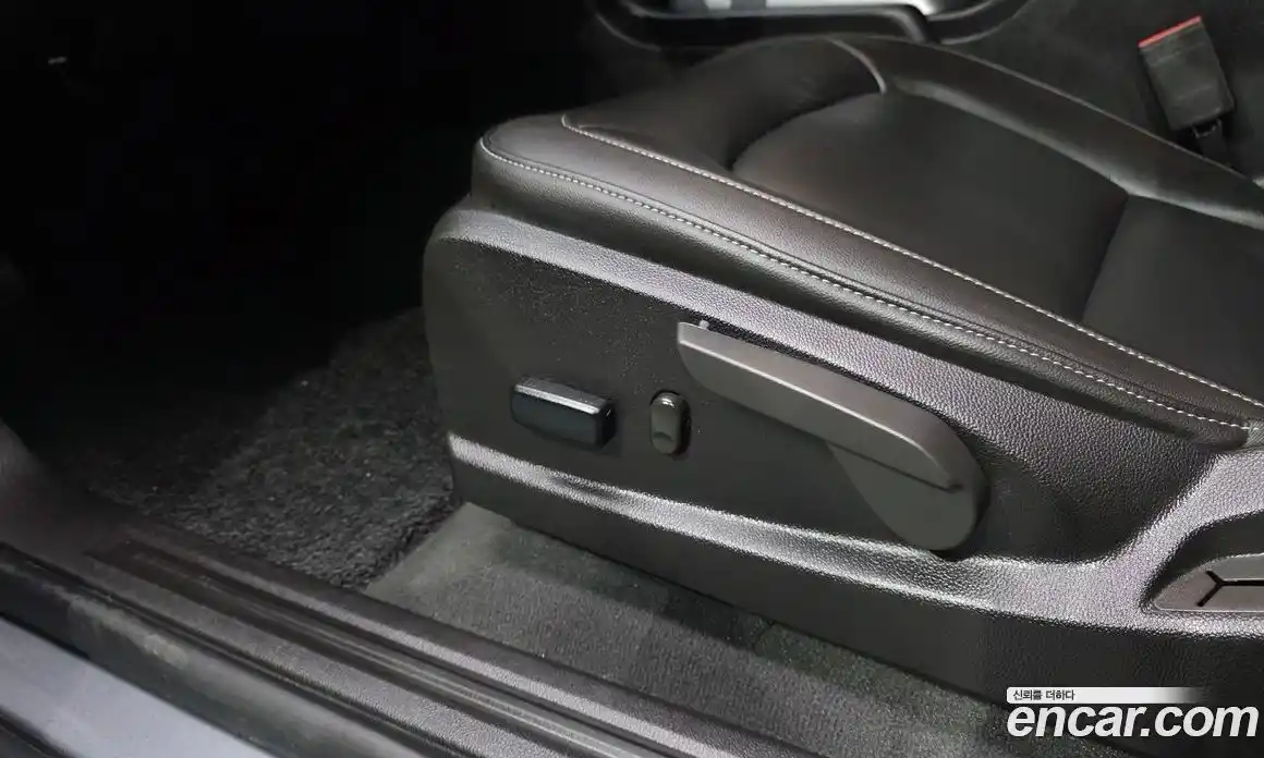 Chevrolet Colorado 2022 3.6 Автомат в Москве № 454865, фото 18