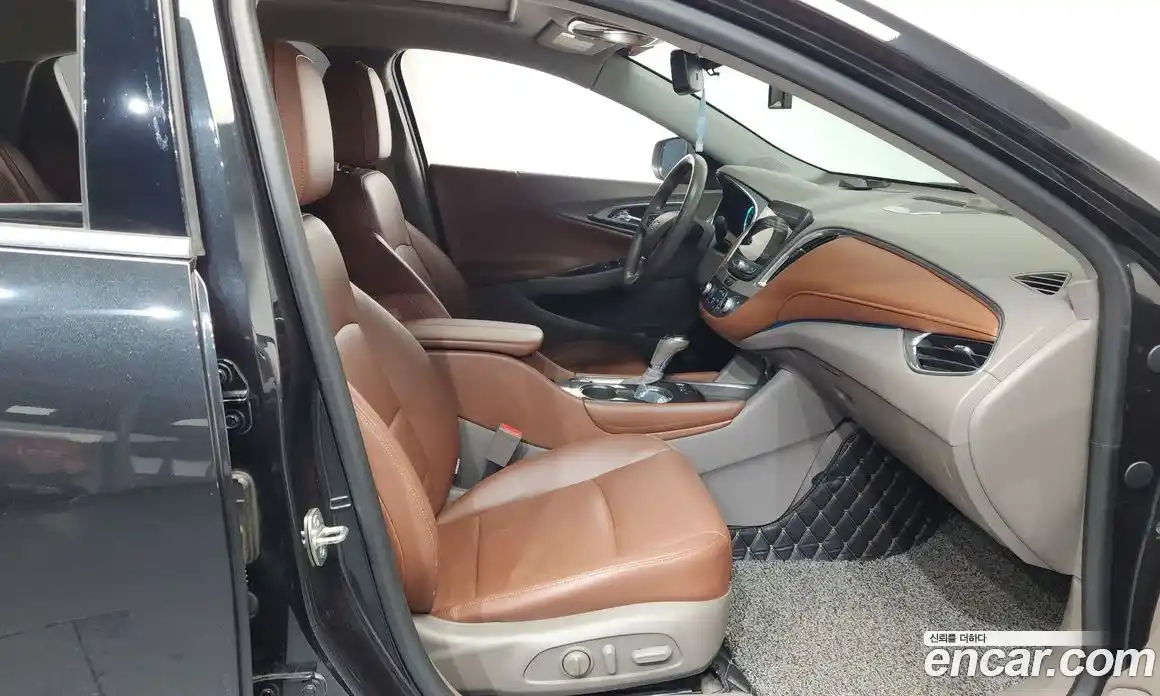 Chevrolet Malibu 2017 2.0 Автомат в Москве № 459734, фото 10