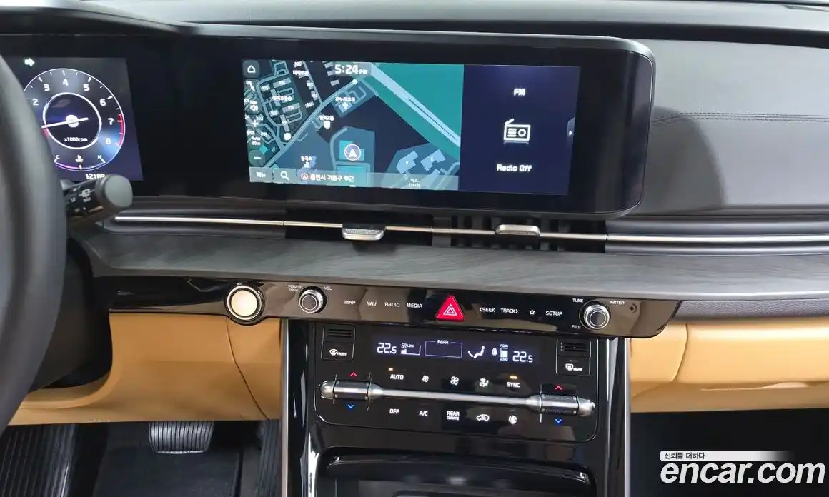 Kia Canival 2023 3.5 Автомат в Москве № 460018, фото 14