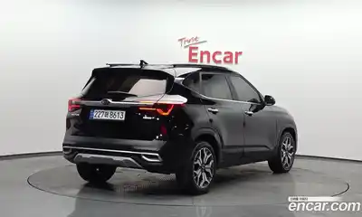 Kia Seltos 2022 1.6 Автомат в Москве № 461472, миниатюра 2