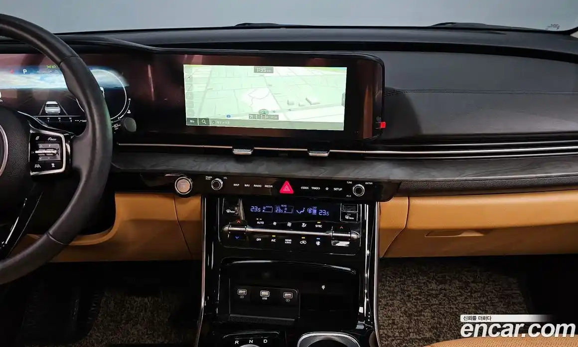 Kia Canival 2023 2.2 Автомат в Москве № 461776, фото 15