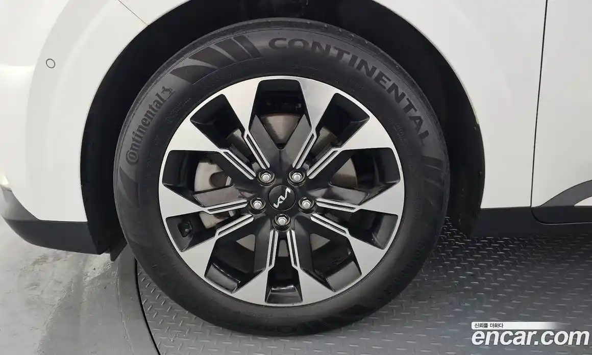 Kia Canival 2023 2.2 Автомат в Москве № 461776, фото 5