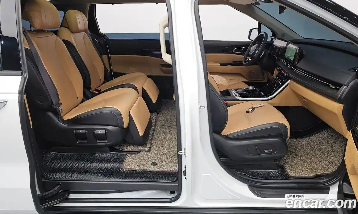 Kia Canival 2023 2.2 Автомат в Москве № 461776, фото 10