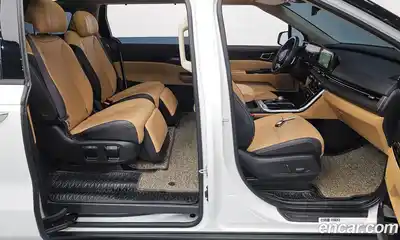 Kia Canival 2023 2.2 Автомат в Москве № 461776, миниатюра 10