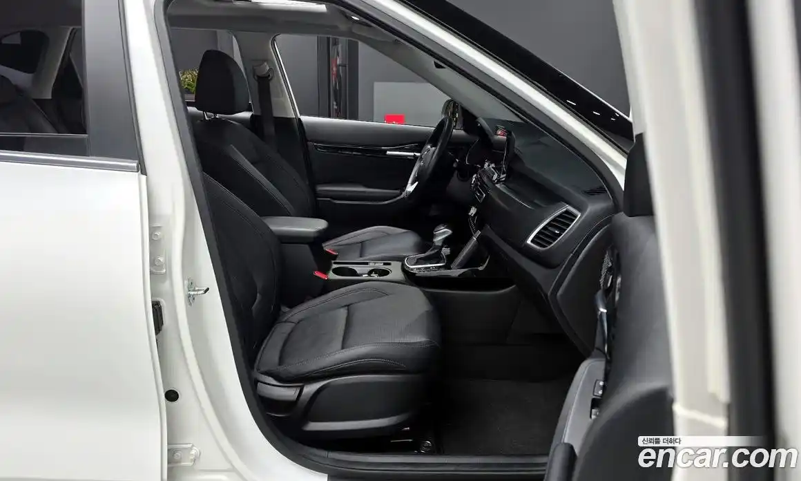 Kia Seltos 2023 1.6 Автомат в Москве № 461813, фото 11