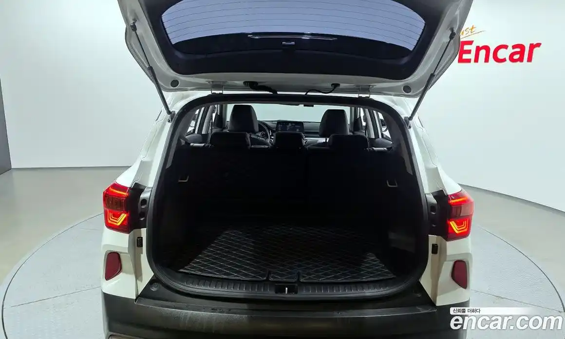 Kia Seltos 2023 1.6 Автомат в Москве № 461813, фото 20