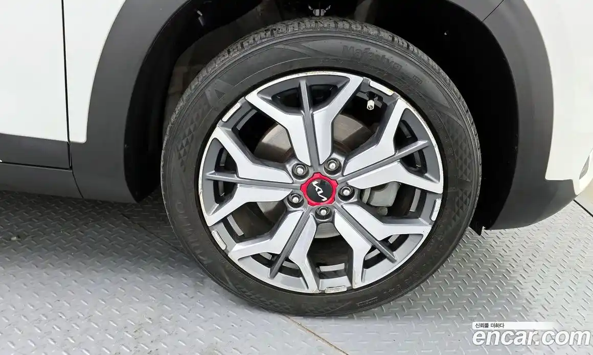 Kia Seltos 2023 1.6 Автомат в Москве № 461813, фото 5