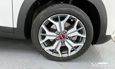 Kia Seltos 2023 1.6 Автомат в Москве № 461813, миниатюра 5