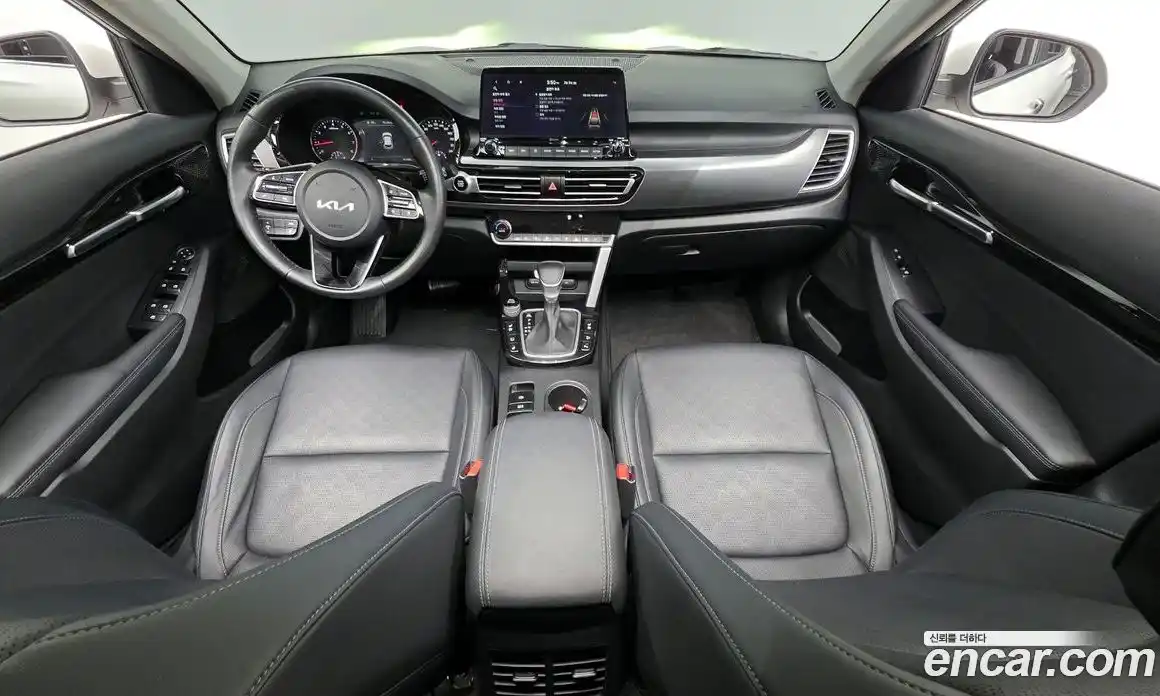 Kia Seltos 2023 1.6 Автомат в Москве № 461813, фото 7