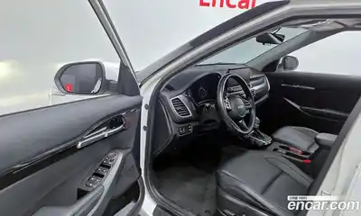 Kia Seltos 2023 1.6 Автомат в Москве № 461813, миниатюра 10