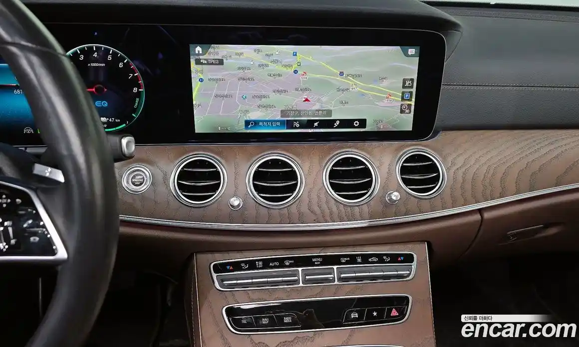 Mercedes-Benz E-Class 2021 2.0 Автомат в Москве № 467180, фото 16