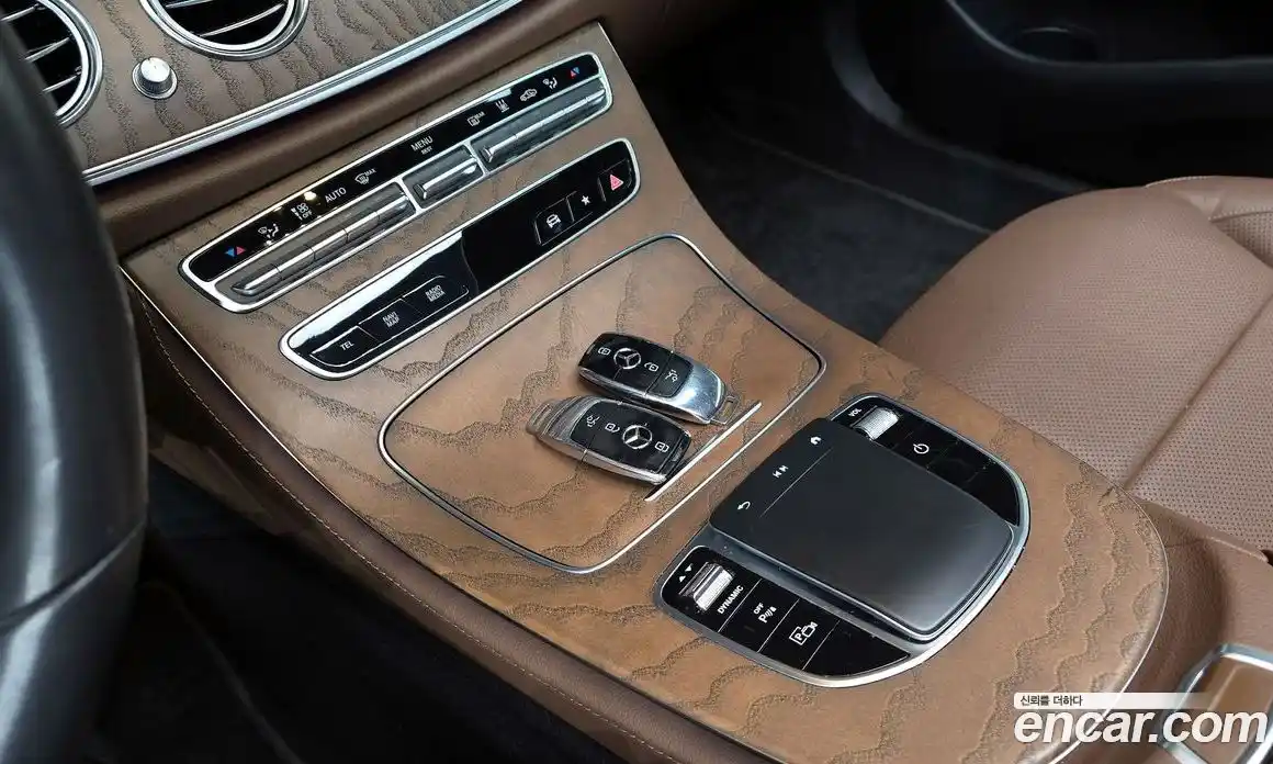 Mercedes-Benz E-Class 2021 2.0 Автомат в Москве № 467180, фото 18