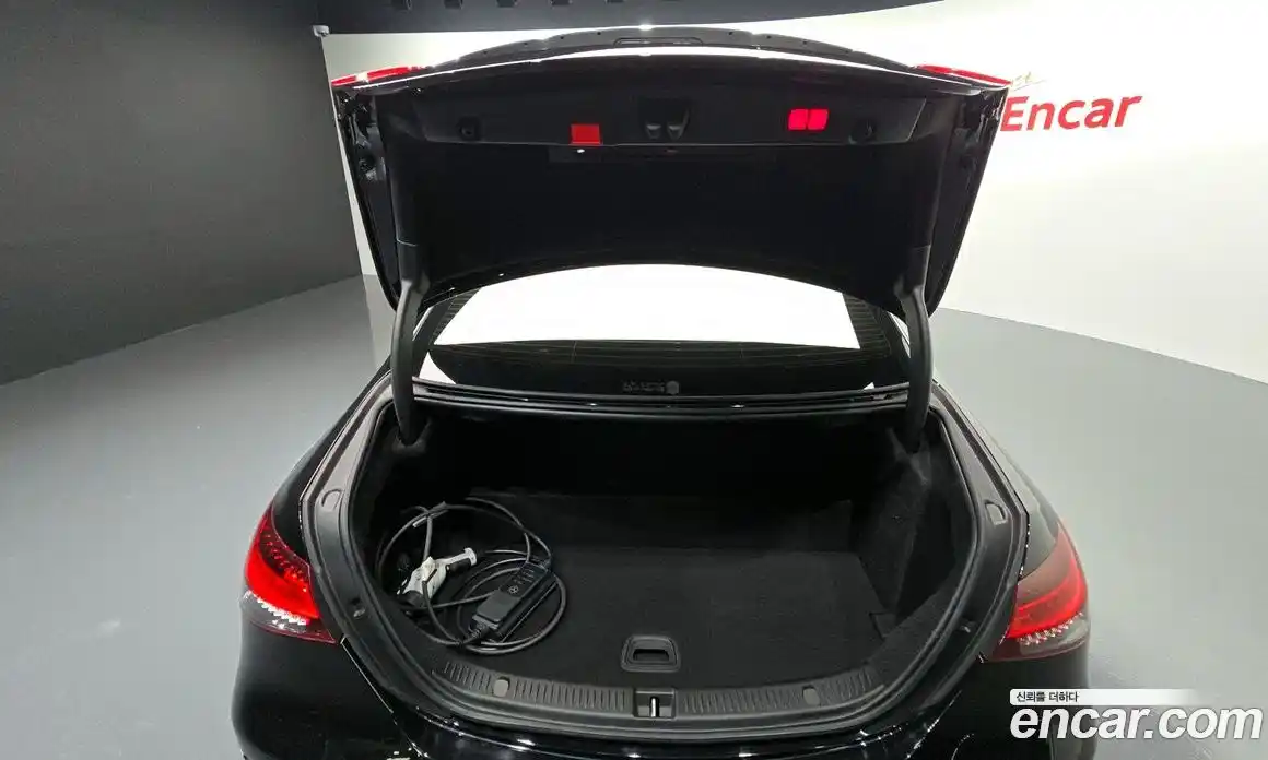 Mercedes-Benz E-Class 2021 2.0 Автомат в Москве № 467180, фото 20