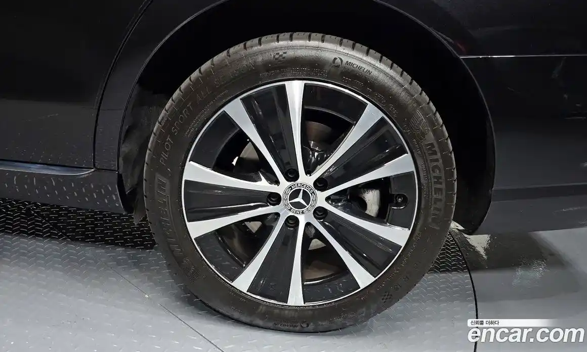 Mercedes-Benz E-Class 2021 2.0 Автомат в Москве № 467180, фото 5