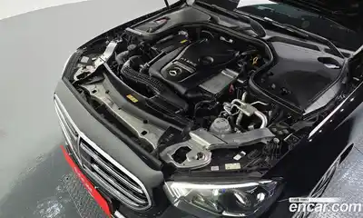 Mercedes-Benz E-Class 2021 2.0 Автомат в Москве № 467180, миниатюра 6