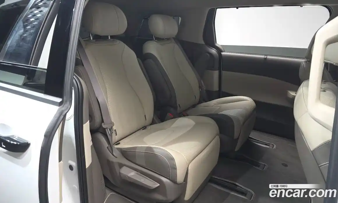 Kia Canival 2025 3.5 Автомат в Москве № 55907, фото 16