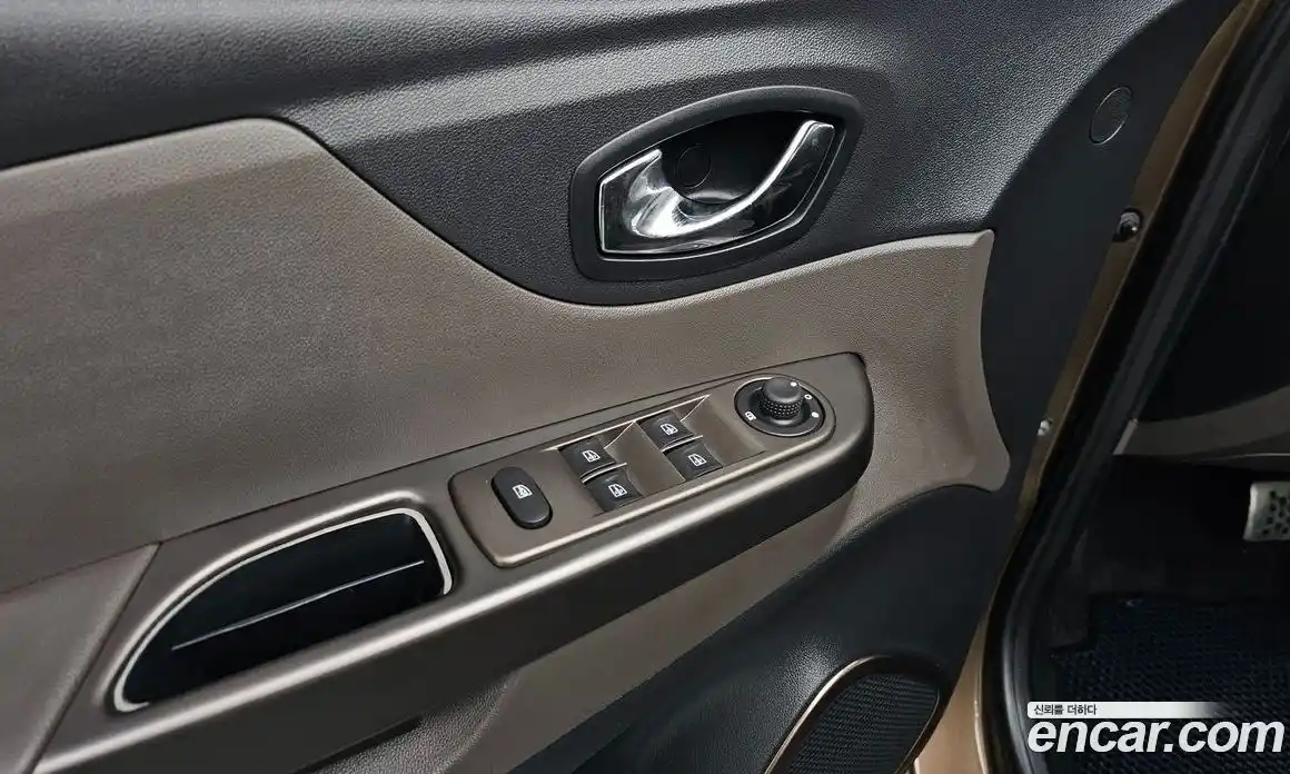 Renault QM3 2017 1.5 Автомат в Москве № 67210, фото 16