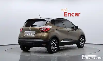 Renault QM3 2017 1.5 Автомат в Москве № 67210, миниатюра 2