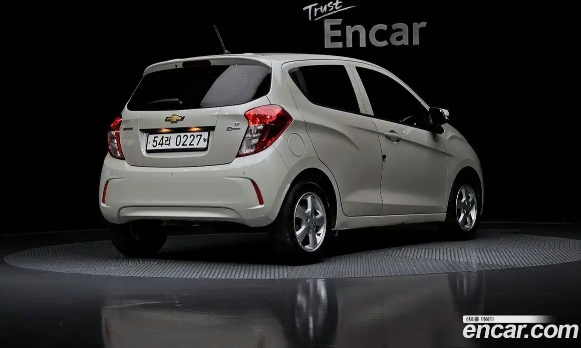 Chevrolet Spark 2016 1.0 Автомат в Москве № 67461, фото 20