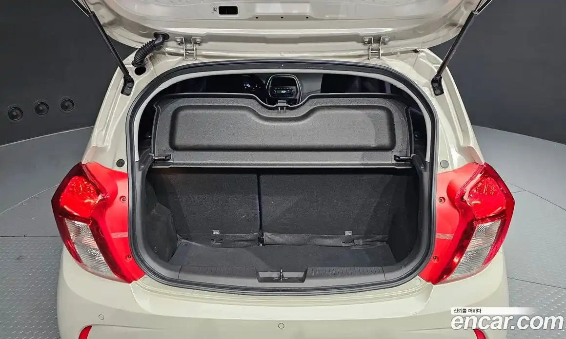 Chevrolet Spark 2016 1.0 Автомат в Москве № 67461, фото 8