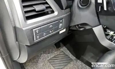 SsangYong Korando 2022 1.5 Автомат в Москве № 68038, миниатюра 4