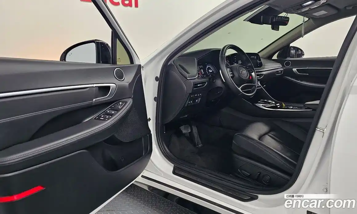 Hyundai Sonata 2022 1.6 Автомат в Москве № 7564, фото 20