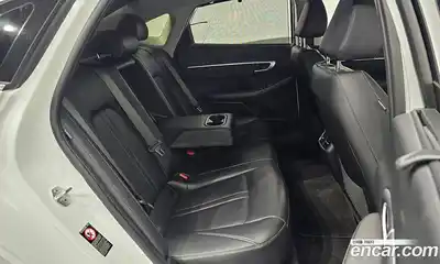 Hyundai Sonata 2022 1.6 Автомат в Москве № 7564, миниатюра 2