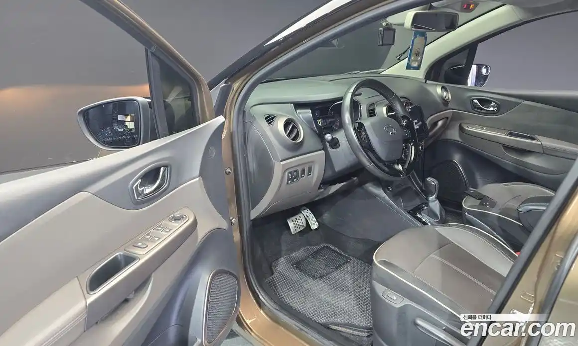 Renault QM3 2016 1.5 Автомат в Москве № 81771, фото 11