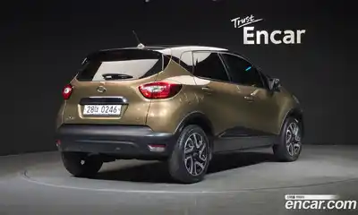 Renault QM3 2016 1.5 Автомат в Москве № 81771, миниатюра 2