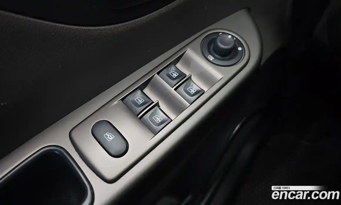 Renault QM3 2016 1.5 Автомат в Москве № 81771, фото 8