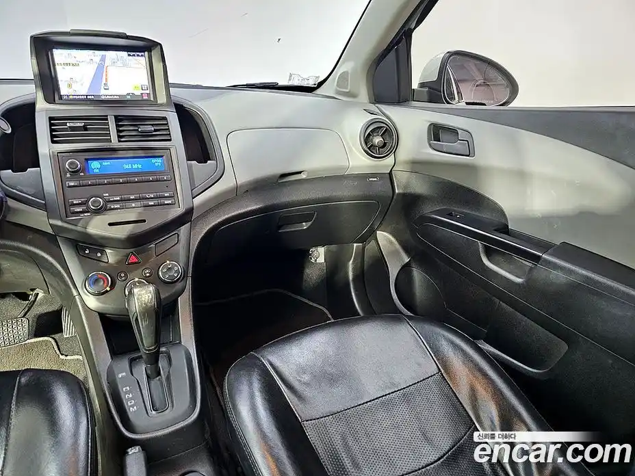 Chevrolet Aveo 2015 1.4 Автомат в Москве № 84426, фото 10