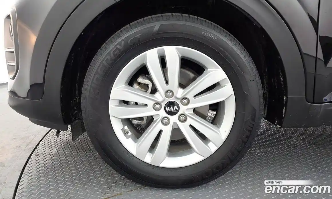 Kia Sportage 2017 1.7 Автомат в Москве № 96282, фото 5