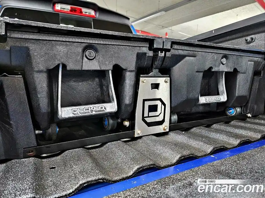 Chevrolet Colorado 2020 3.6 Автомат в Москве № 97350, фото 19