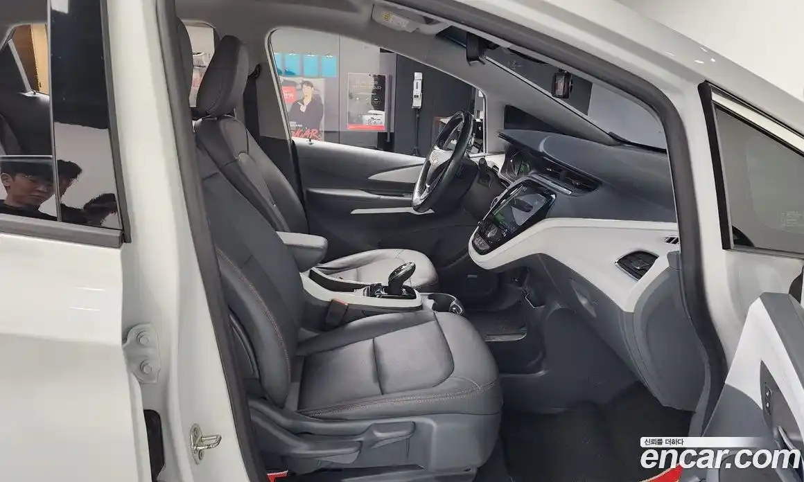 Chevrolet Bolt EV 2018 0.2 Автомат в Москве № 104224, фото 11