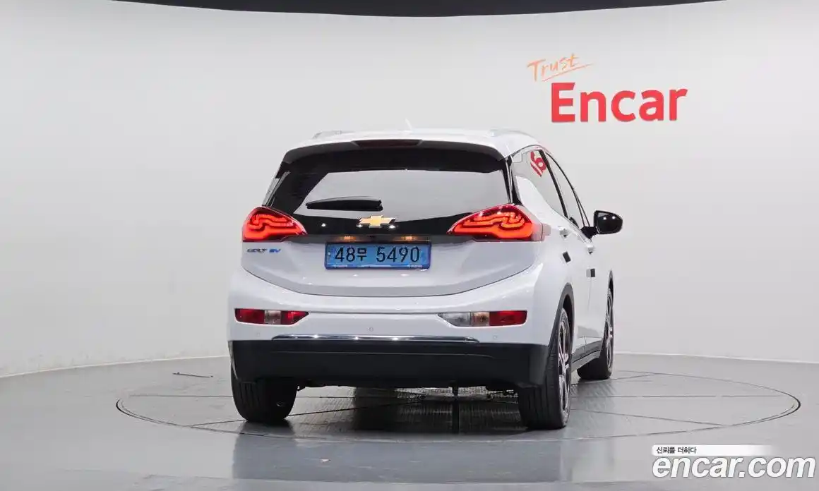 Chevrolet Bolt EV 2018 0.2 Автомат в Москве № 104224, фото 4