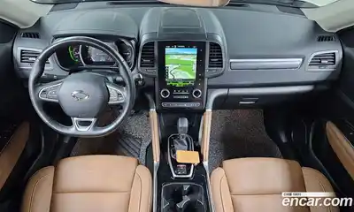 Renault QM6 2023 2.0 Автомат в Москве № 106613, миниатюра 3